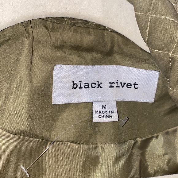 Green vest, women - Picture 3 of 3